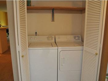 Stacked washer dryer