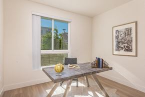 Oxnard apartment for rent - Windsor - Bright Office or Bedroom
