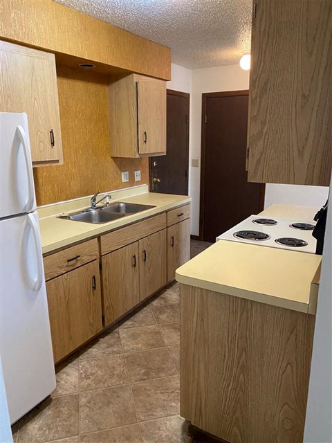 Floor plan for 4 beds, 1 bath, 1085 sqft