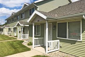 Redwood Falls apartment for rent - Parkside Townhomes - Redwood Falls, MN