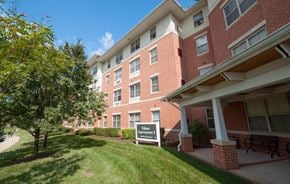 Baltimore apartment for rent - ednor i apartment building and sign