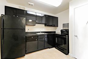 Washington apartment for rent - Cedar Heights Kitchen