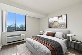 Washington apartment for rent - Bright, airy bedroom in a market-rate 2-bedroom apartment at Edgewood Commons 611 & Gardens, with generous closet space, luxury vinyl flooring, and plenty of natural light—ideal for comfort and rest.