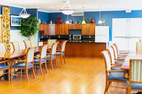 Severna Park apartment for rent - a large kitchen and dining room with a table and chairs