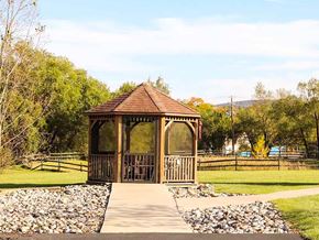 Bethlehem apartment for rent - a gazebo in the middle of a park