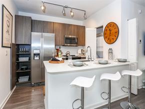 Kissimmee apartment for rent - Stainless Steel appliances at Oasis Shingle Creek in Kissimmee, FL