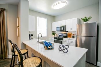Gourmet kitchen