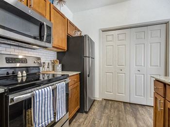 *Renovated apartment kitchens include: stainless steel, granite countertops, farmhouse sink, subway tile backsplash, usb outlet and custom lighting throughout the apartment*