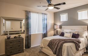 Phoenix apartment for rent - model bedroom