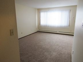 Brooklyn Center townhouse for rent - Victoria Townhomes Master Bedroom
