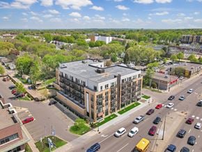 St. Paul apartment for rent - Liffey on Snelling | High End Apartments in St. Paul, MN