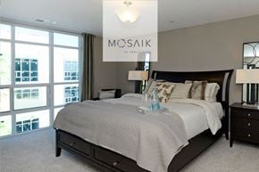 London apartment for rent - a bedroom with a bed and a large window