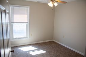 Erie triplex for rent - Midtown Triplex Bedroom