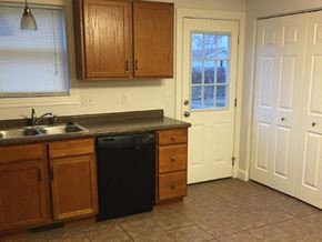 Erie apartment for rent - 329 E 13 Kitchen 2