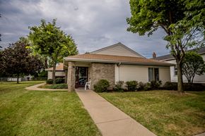 Erie apartment for rent - 318 E. 13th