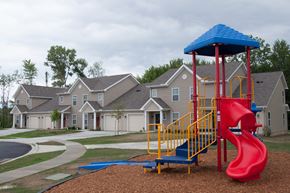 Erie townhouse for rent - Playgound