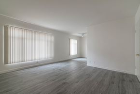 Los Angeles apartment for rent - Living room with large window