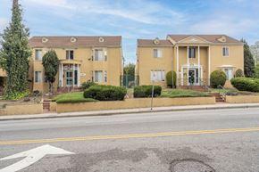 Los Angeles apartment for rent - Exterior  at Beverly Boulevard Apartments, California
