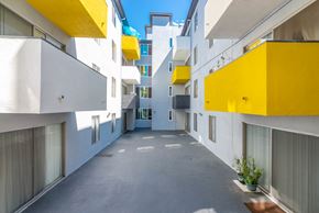 Los Angeles apartment for rent - view of walkway between buildings
