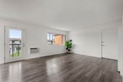 West Covina apartment for rent - Upscale Living Area at Sunset Square Apartments, West Covina, California, 91790