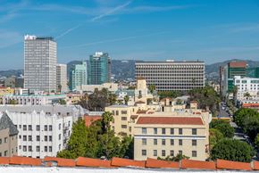 Los Angeles apartment for rent - View of Hollywood sign