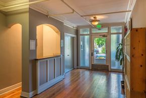 Los Angeles apartment for rent - Lobby entrance