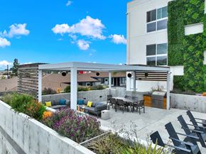 Los Angeles apartment for rent - a patio with a dining area and a table and chairs at the perch, Los Angeles, CA 90065