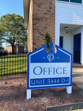 Fayetteville apartment for rent - A blue and white sign that says Office and Unit 5444 D-1.