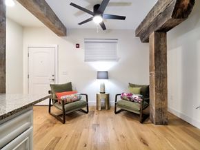 Lynchburg apartment for rent - living room space