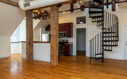 Floor plan for 2 beds, 1 bath, 855 sqft