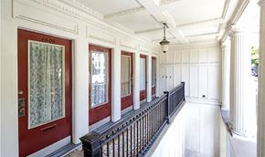 San Francisco apartment for rent - Balcony corridor of 1201 Leavenworth St, San Francisco, CA 94109, USA