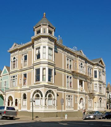 San Francisco apartment for rent - a large building on the corner of a street
