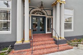 San Francisco apartment for rent - Main entrance door of the apartment building at 411 15th Ave, San Francisco, CA 94118, USA