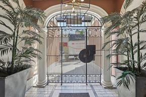 San Francisco apartment for rent - Main entrance door of the apartment building at 676 Geary St, San Francisco, CA 94102, United States