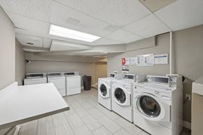 San Francisco apartment for rent - Apartment with a common area laundry with multiple washers and dryers