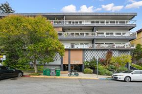 Berkeley apartment for rent - Front exterior view of the apartment building at 1771 Highland Pl, Berkeley, CA 94709, United States