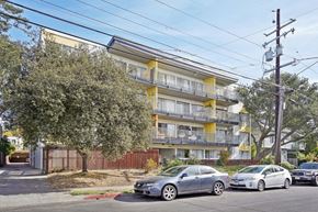 Berkeley apartment for rent - Side view exterior of the apartment building at 2627 Hillegass Ave, Berkeley, CA 94704, USA