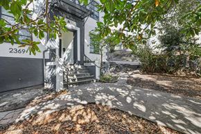 Berkeley apartment for rent - Main entrance door of the apartment building at 2369 Le Conte Ave, Berkeley, CA 94709, USA