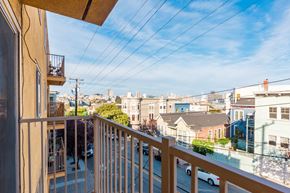 San Francisco apartment for rent - Cityscape viewed from a balcony