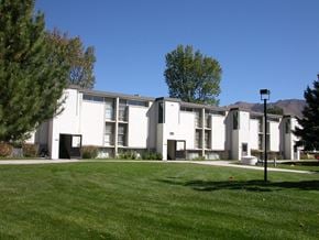 Salt Lake City apartment for rent - showing exterior of Cedar 3 floor apartment building