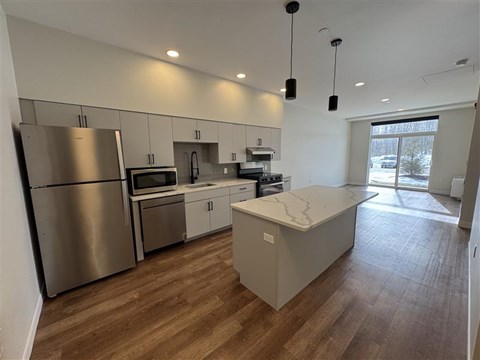 Floor plan for 1 bed, 1 bath, 681 sqft