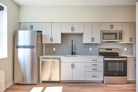 Floor plan for studio, 1 bath, 475 sqft