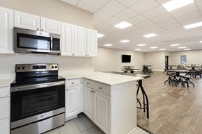 Philadelphia apartment for rent - Versatile clubhouse with open event space and convenient kitchen access.