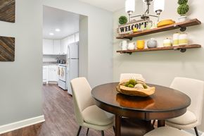 Philadelphia apartment for rent - Convenient dining area offset from the kitchen, offering a functional and flexible layout.