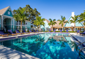 Clearwater apartment for rent - Beautiful poolside