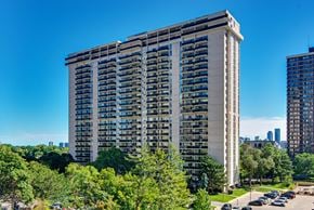Toronto apartment for rent - Exterior view of tower at Bretton Place