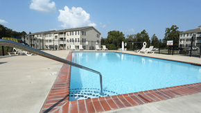 Radcliff apartment for rent - A swimming pool with a red brick border.