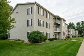 Niles apartment for rent - Exterior at Griffin Estates 1721 Bond Street, Niles, MI 49120