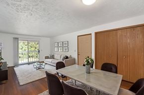 Augusta apartment for rent - A dining room with a table and chairs.