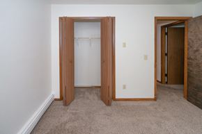 Qunicy apartment for rent - Bedroom closet 40 Glenn Ave, Qunicy, MI 49082